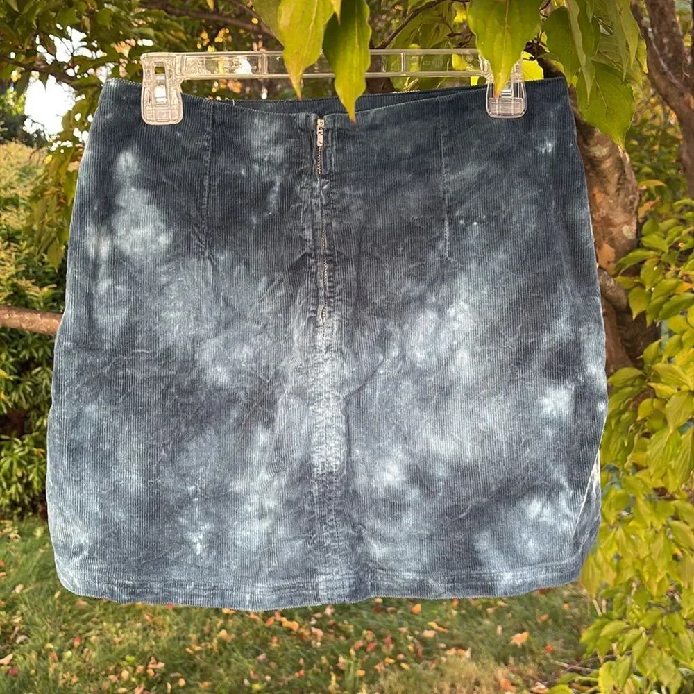 Urban outfitter, turquoise, corduroy, mini skirt M